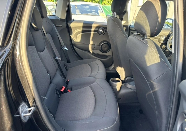 MINI Cooper cena 55555 przebieg: 66666, rok produkcji 2016 z Sosnowiec małe 466